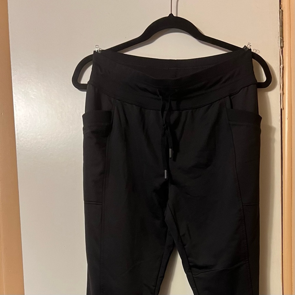 32 Degrees. Black Jogger